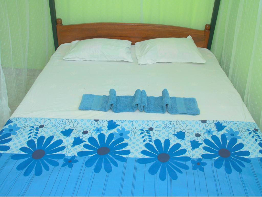 Mirissa Harbour View Hotell Rum bild