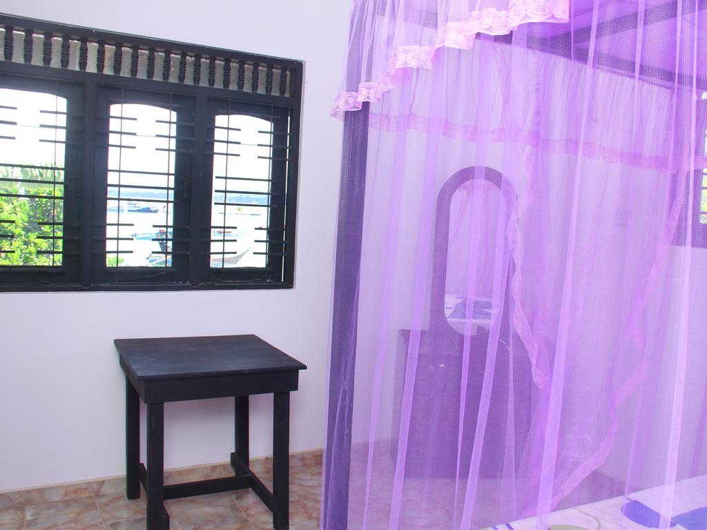 Mirissa Harbour View Hotell Rum bild